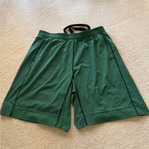Lululemon Athletica Men’s Core Striped Men's Shorts - Sz M